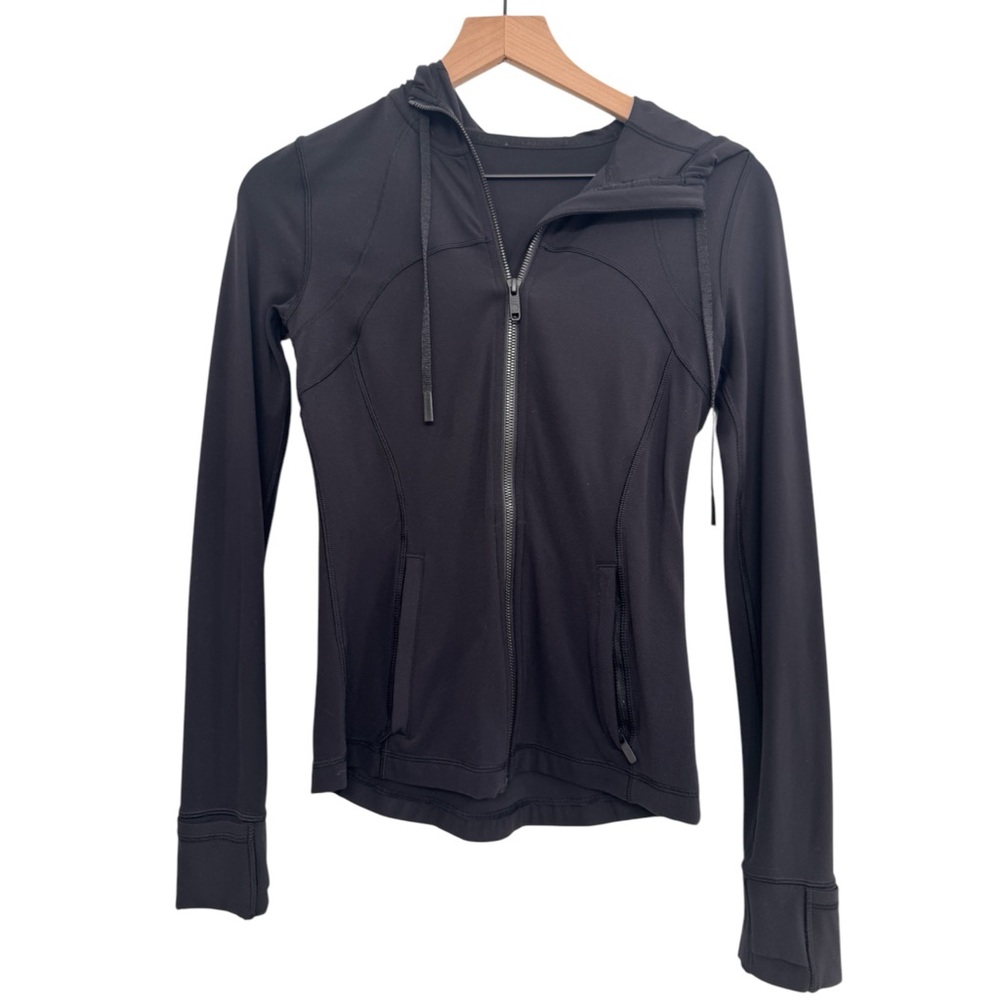 Lululemon Define Hooded Jacket
Nulu Black